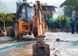 फेवाताल किनारमा चल्यो महानगरको डोजर,वाटरफन्ट होटल लगायतका ३२ संरचना भत्काइए